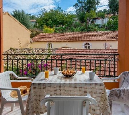 Alekos House Apartment Longos  ภายนอก รูปภาพ
