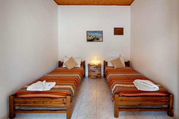 Alekos House Apartment Longos  ภายนอก รูปภาพ